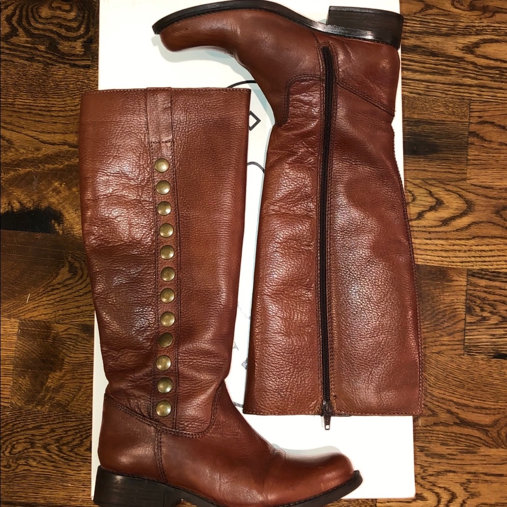 Steve Maddens Cognac Boots